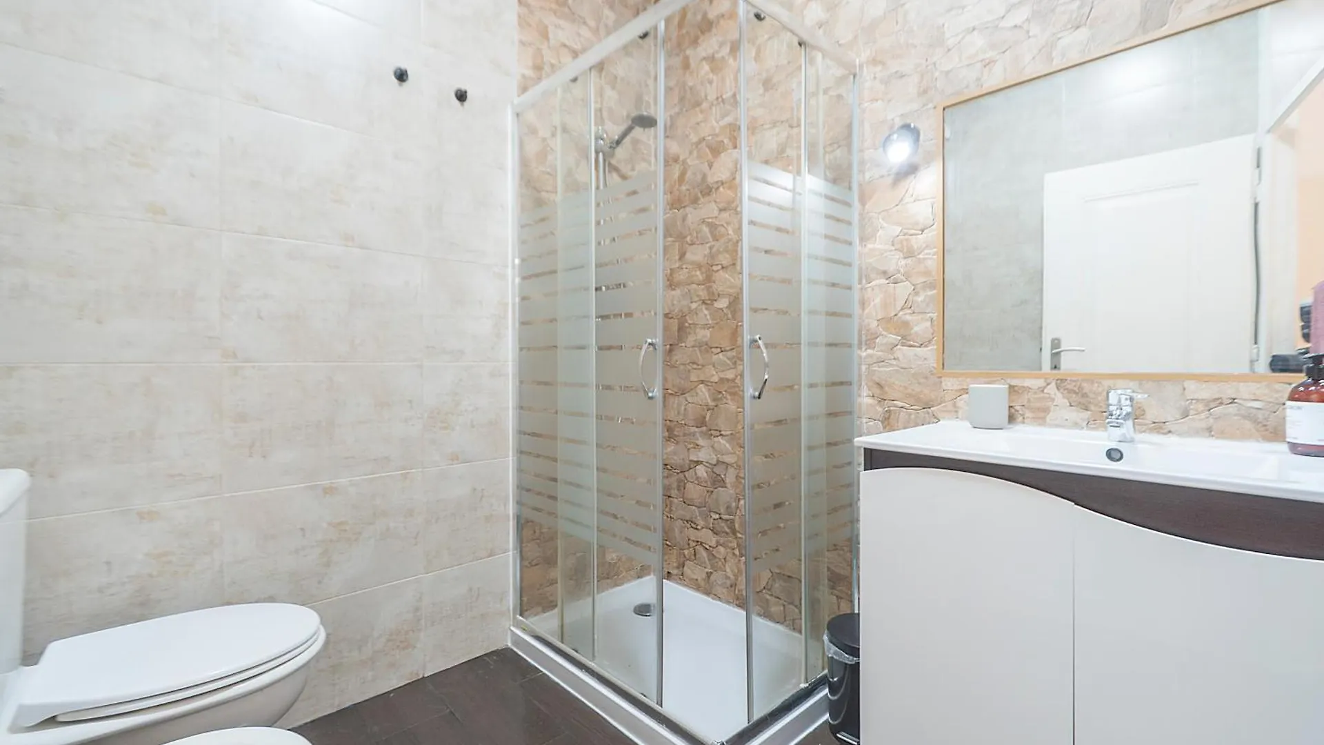 Apartment Apartamento Com 3 Quartos Muito Acolhedores Nos Anjos Lisbon Portugal