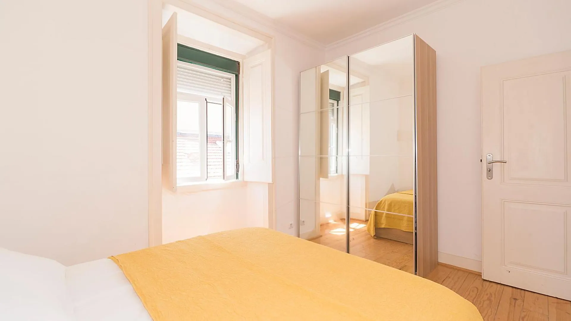 Apartamento Com 3 Quartos Muito Acolhedores Nos Anjos Lisbon Apartment